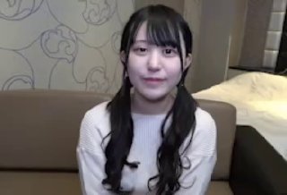 网红主播自拍发骚小视频~若隐若现的雪白嫩乳好想咬一口!!